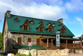 Отель Manoir Ramezay  Маривиль